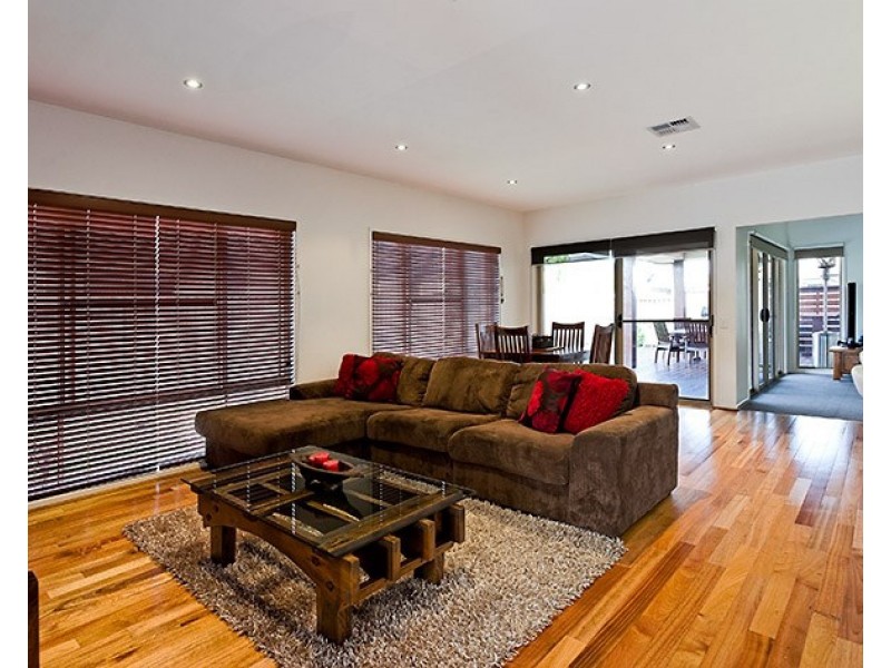 8 Peppermint Crescent, Sippy Downs QLD 4556