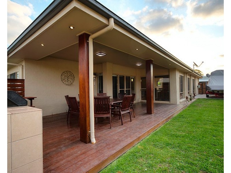 8 Peppermint Crescent, Sippy Downs QLD 4556