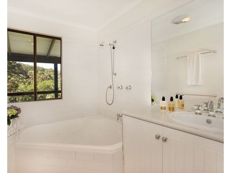 36 Edwin Road, Buderim QLD 4556