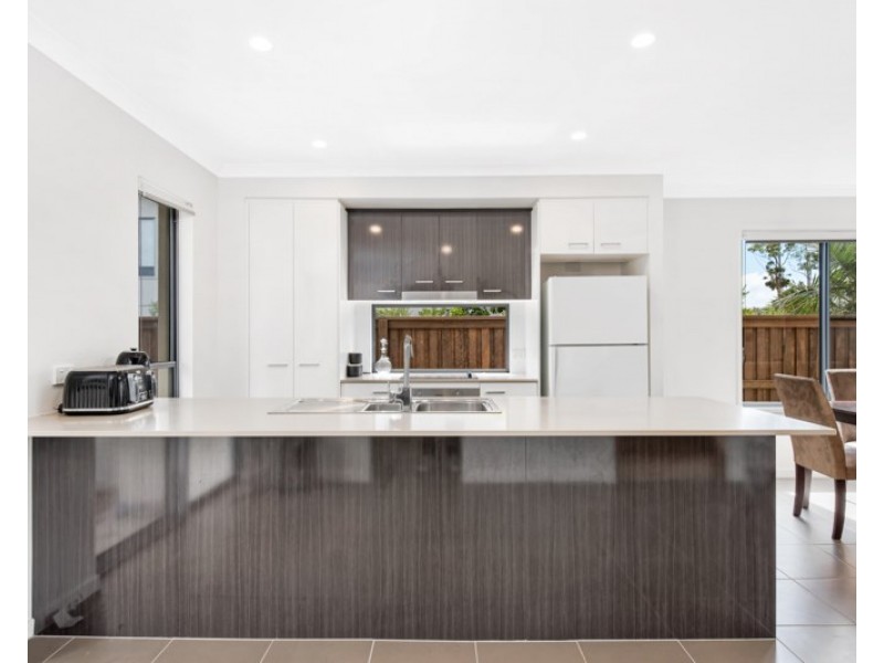 1 and 2/128 Sunshine Cove Way, Maroochydore QLD 4558
