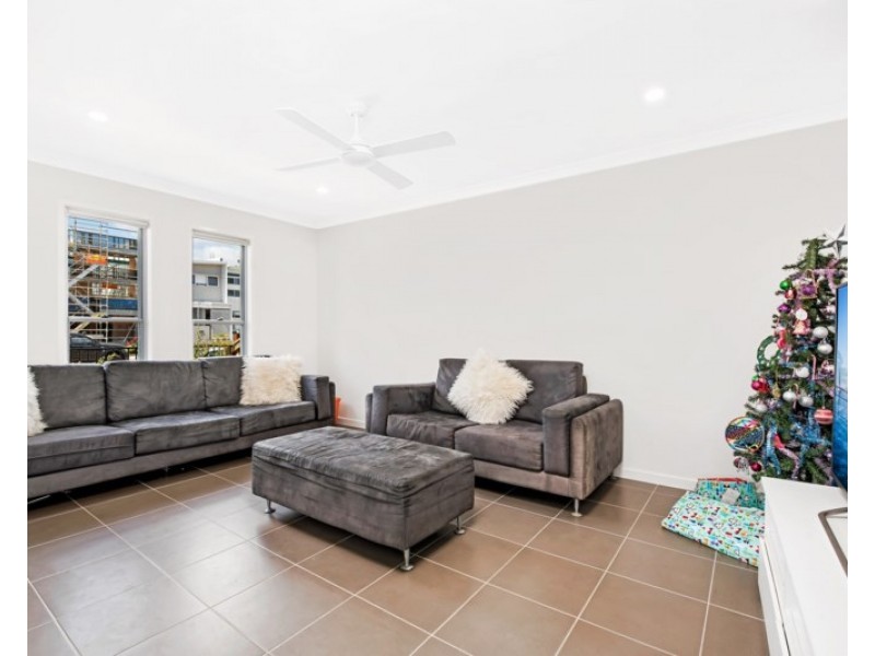 1 and 2/128 Sunshine Cove Way, Maroochydore QLD 4558
