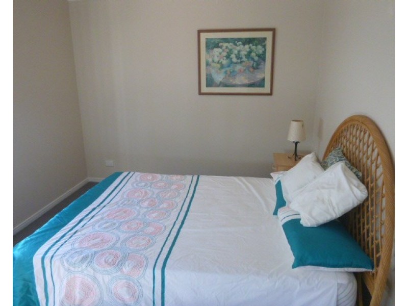 4/6 Ure Court, Buderim QLD 4556