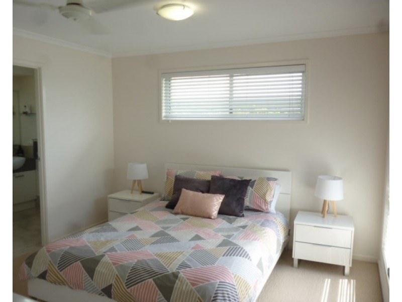 6 Lady Elliott Street, Mountain Creek QLD 4557