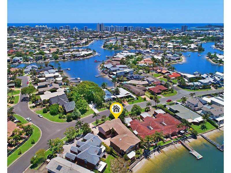 2/16 Carrothool Place, Mooloolaba QLD 4557