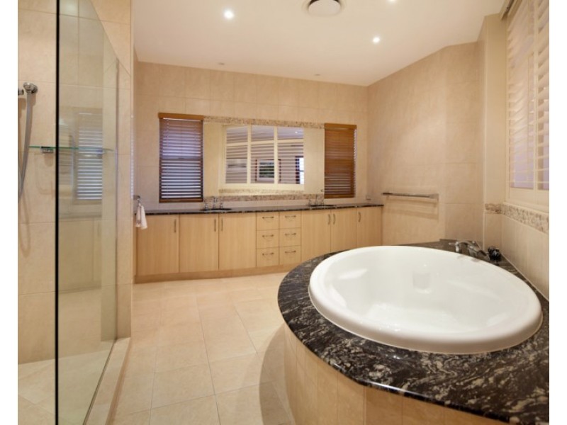 13 Sylvan Street, Buderim QLD 4556