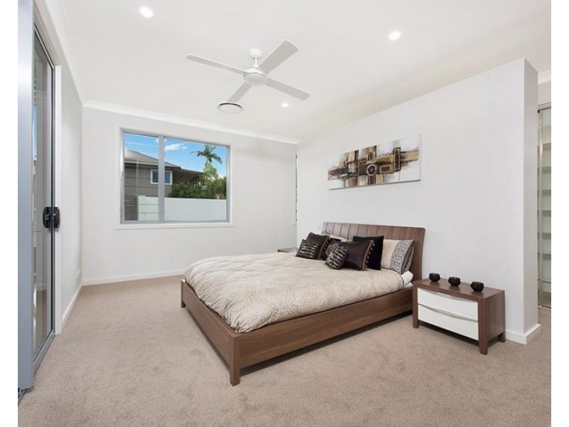 1/8 Ferguson Avenue, Buderim QLD 4556