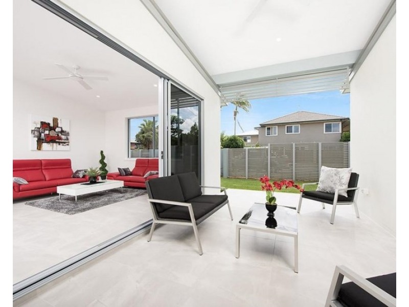 1/8 Ferguson Avenue, Buderim QLD 4556