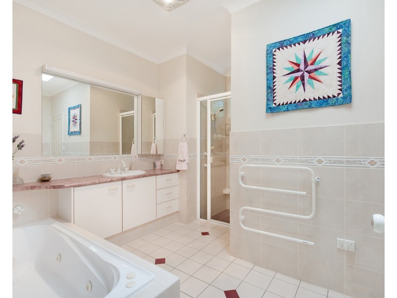 1-9 Gordon Drive, Tanawha QLD 4556