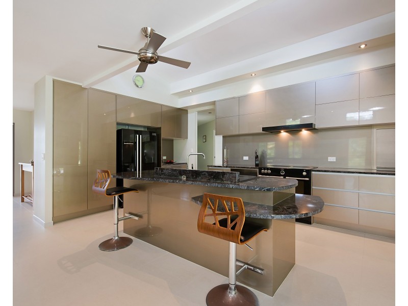 28-34 Golden Valley Place, Valdora QLD 4561