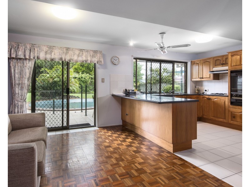 11 Kapilano Crescent, Mountain Creek QLD 4557