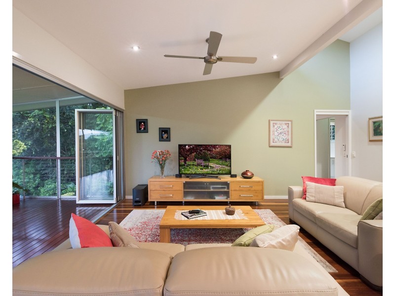 12 Quiet Valley Crescent, Buderim QLD 4556