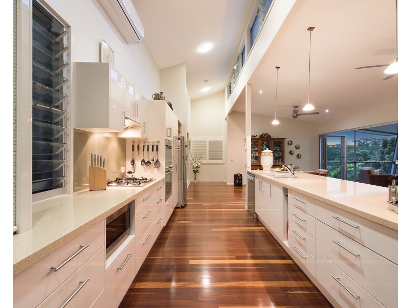 12 Quiet Valley Crescent, Buderim QLD 4556