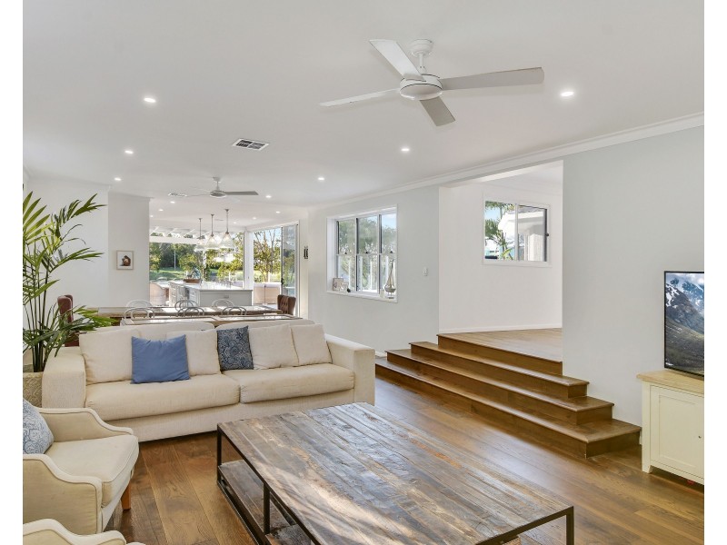 1 Admiralty Drive, Alexandra Headland QLD 4572