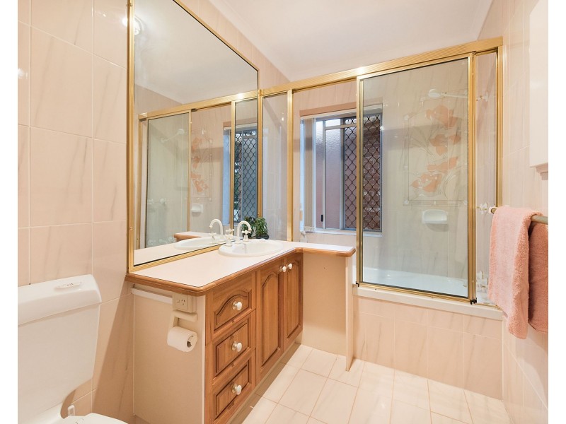 1/1 Barnes Drive, Buderim QLD 4556