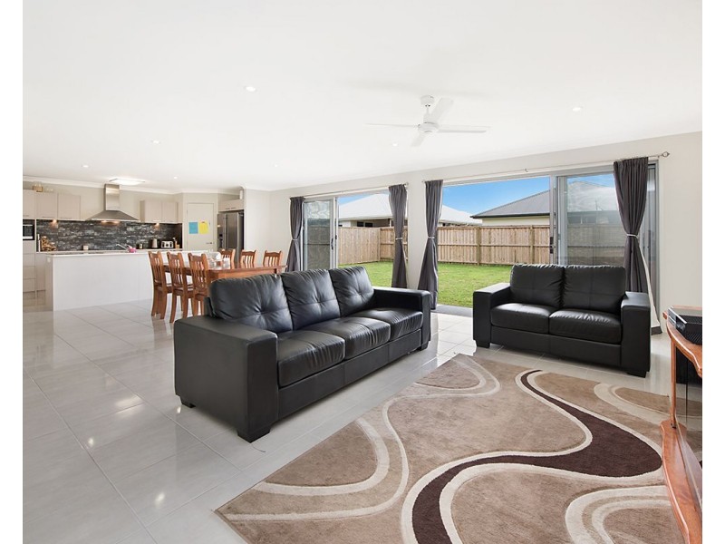 12 Heathwren Street, Forest Glen QLD 4556