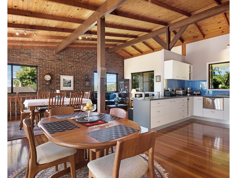 1 Falcon Court, Mapleton QLD 4560