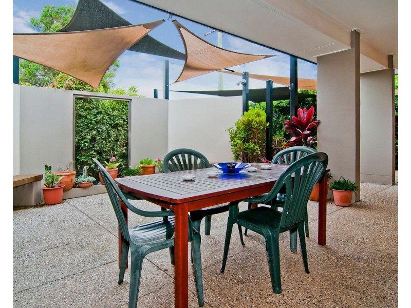 1 and 2/6 Ferguson Avenue, Buderim QLD 4556