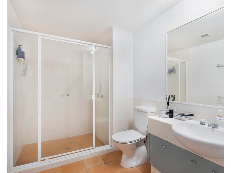 2/12 St. Martins Terrace, Buderim QLD 4556