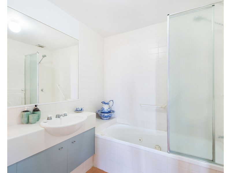 2/12 St. Martins Terrace, Buderim QLD 4556