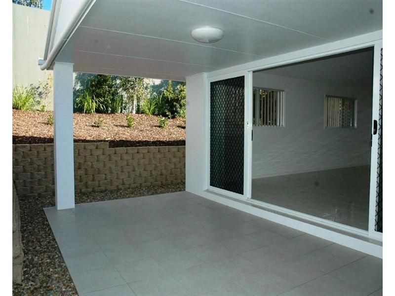 22 Robur Crescent, Mountain Creek QLD 4557