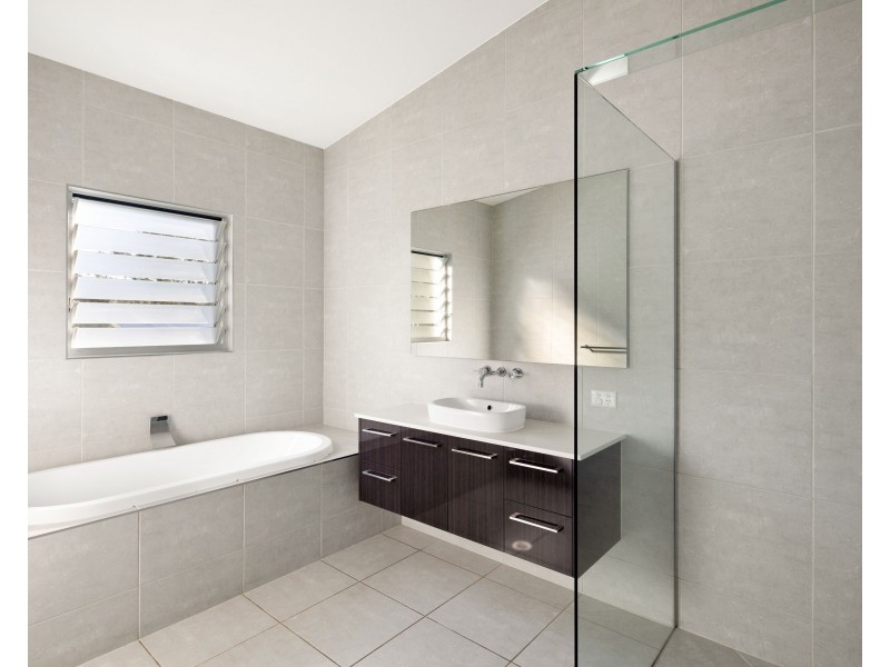 71 Martins Creek Road, Buderim QLD 4556