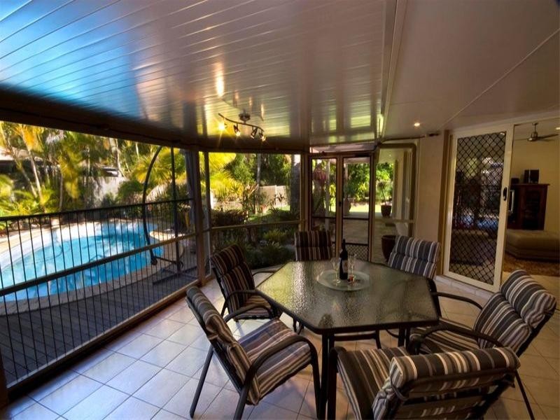 6 Araluen Close, Mountain Creek QLD 4557