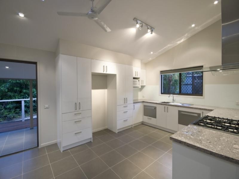 77 Kerenjon Avenue, Buderim QLD 4556