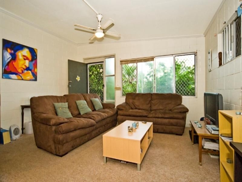 3 Palm Drive, Mooloolaba QLD 4557