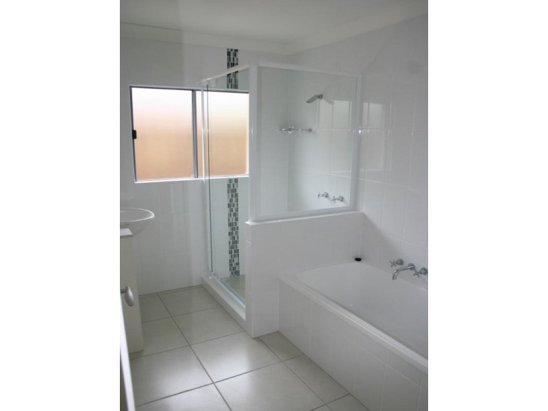 1/11 Allamanda Avenue, Buderim QLD 4556