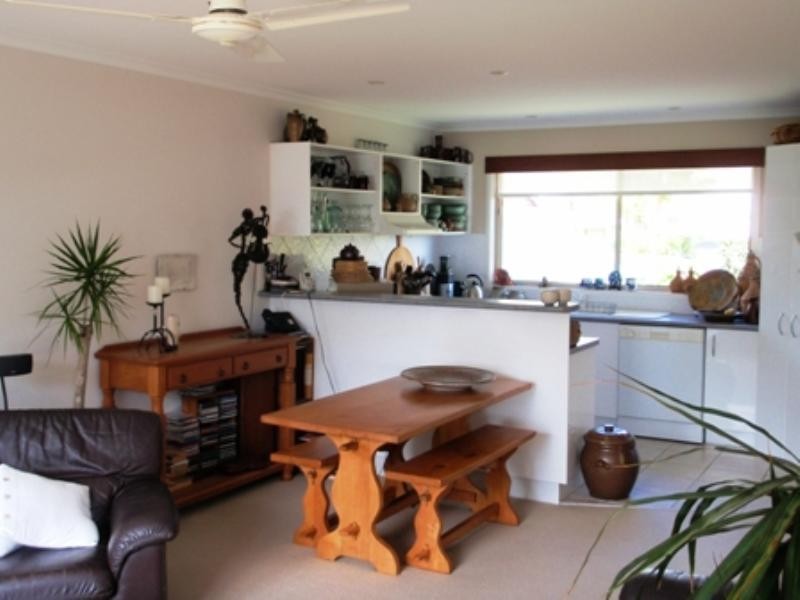 2/20 Mary Street, Alexandra Headland QLD 4572