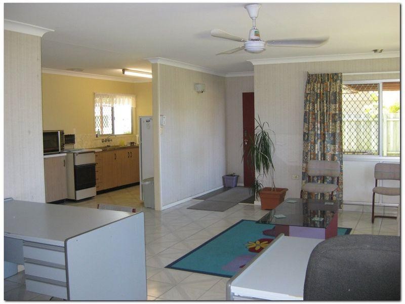 24 Buna Street, Maroochydore QLD 4558