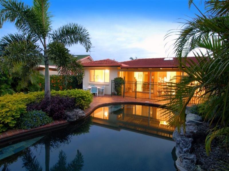 5 Adelong Crescent, Buddina QLD 4575