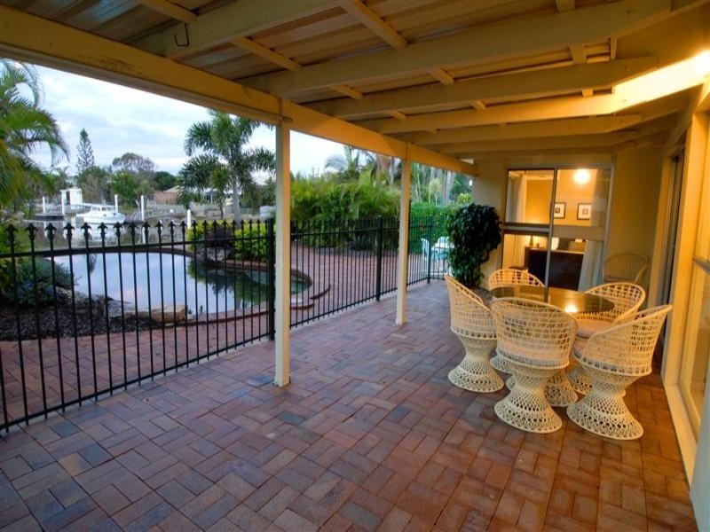 5 Adelong Crescent, Buddina QLD 4575