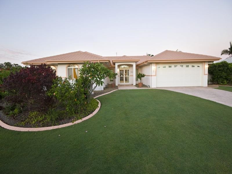1 Sunburst Court, Mountain Creek QLD 4557