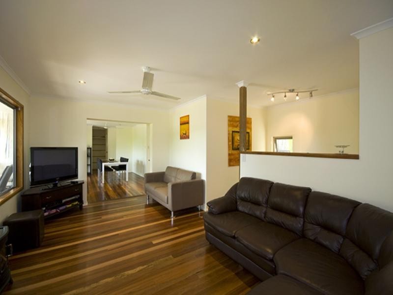 449 Glenview Road, Glenview QLD 4553