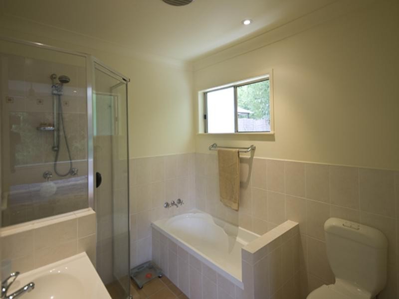 449 Glenview Road, Glenview QLD 4553