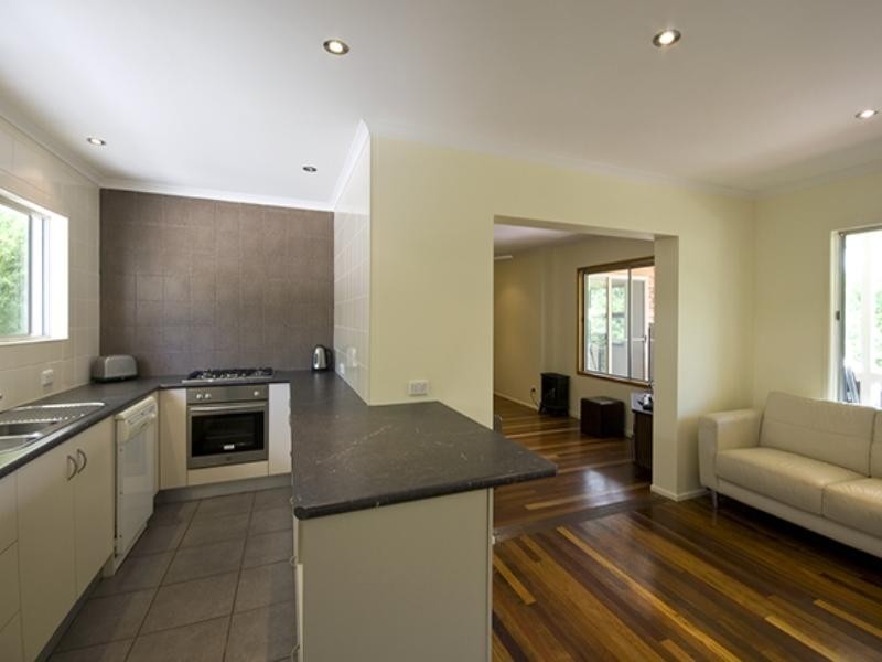 449 Glenview Road, Glenview QLD 4553