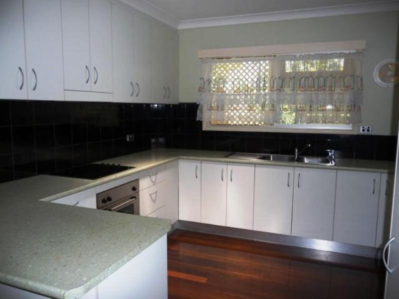 17 Broadwater Avenue, Maroochydore QLD 4558