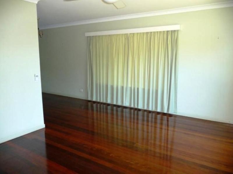 17 Broadwater Avenue, Maroochydore QLD 4558