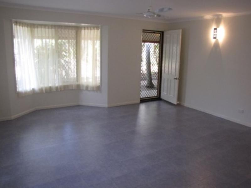 13 Martins Drive, Kuluin QLD 4558