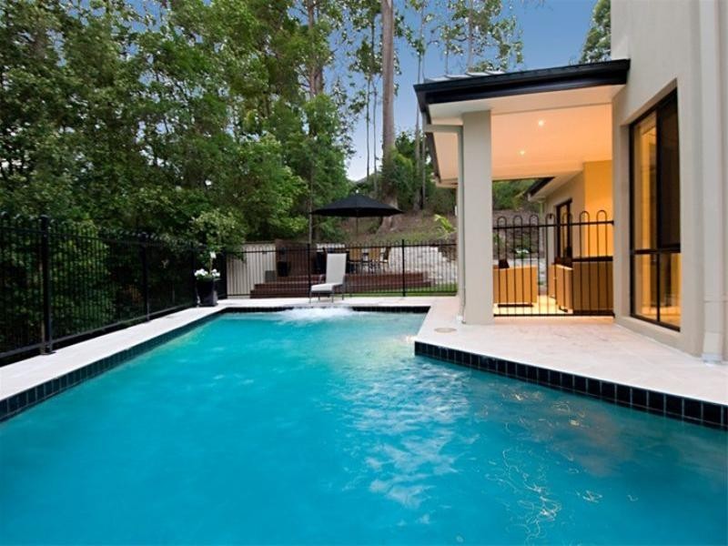 6 Sarah Court, Tanawha QLD 4556