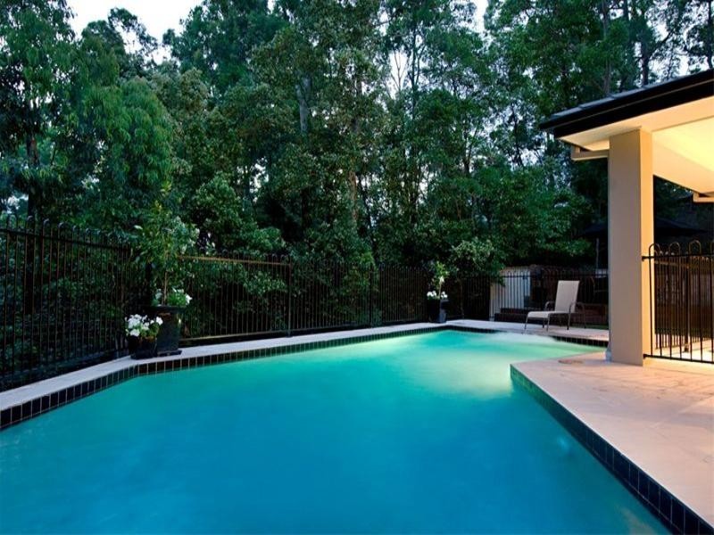 6 Sarah Court, Tanawha QLD 4556