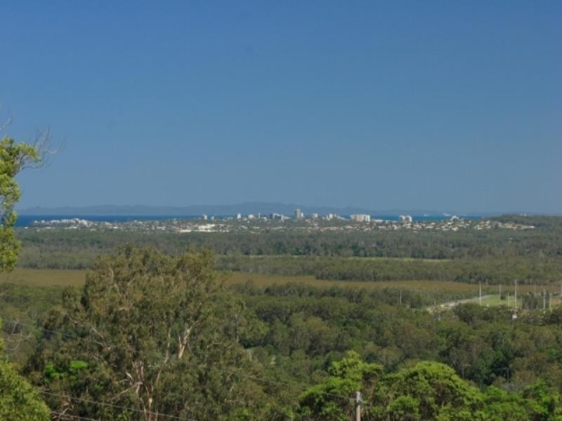 6 Village Place, Buderim QLD 4556