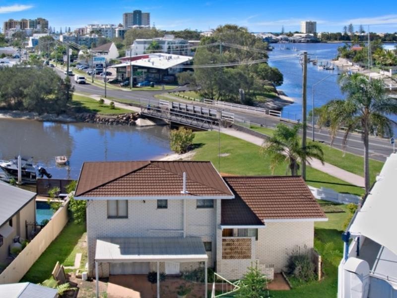 14 Coorumbong Close, Mooloolaba QLD 4557