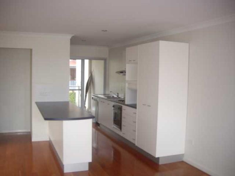 4/9 Barnes Drive, Buderim QLD 4556