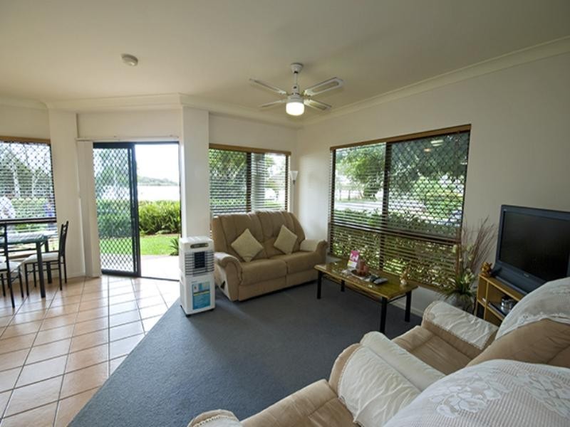 4/91 Bradman Avenue, Maroochydore QLD 4558
