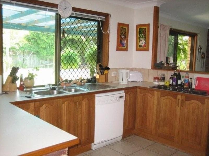 5 Poplar Place, Mooloolaba QLD 4557