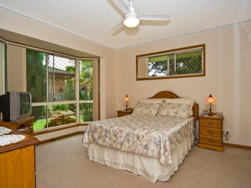 18 Kolora Place, Palmwoods QLD 4555