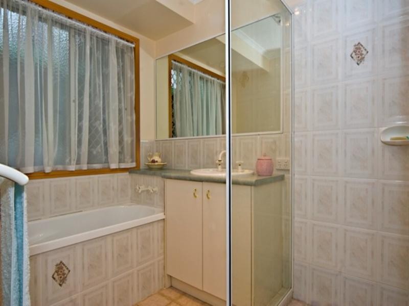 18 Kolora Place, Palmwoods QLD 4555