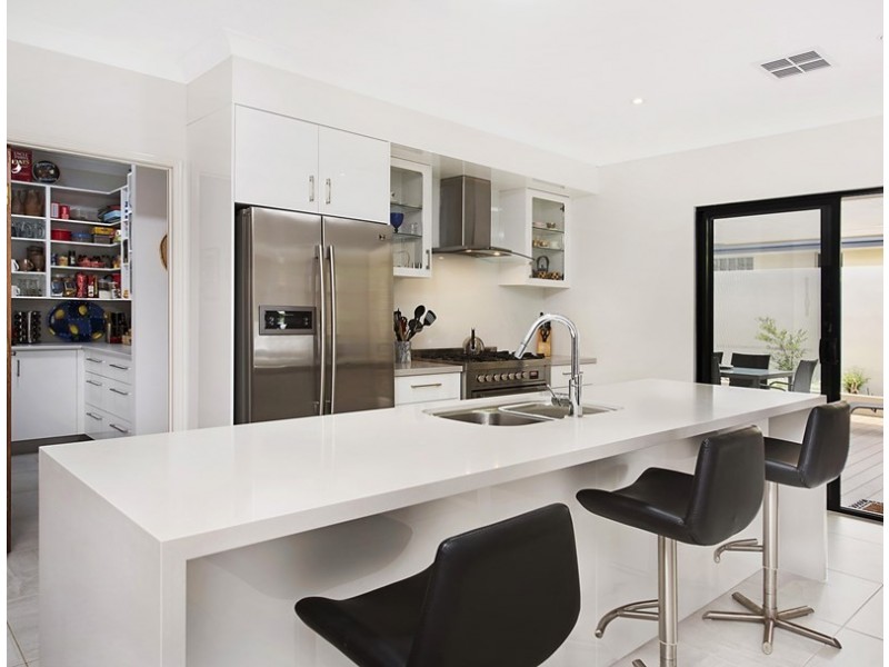 8 Bairnsdale Street East, Buderim QLD 4556